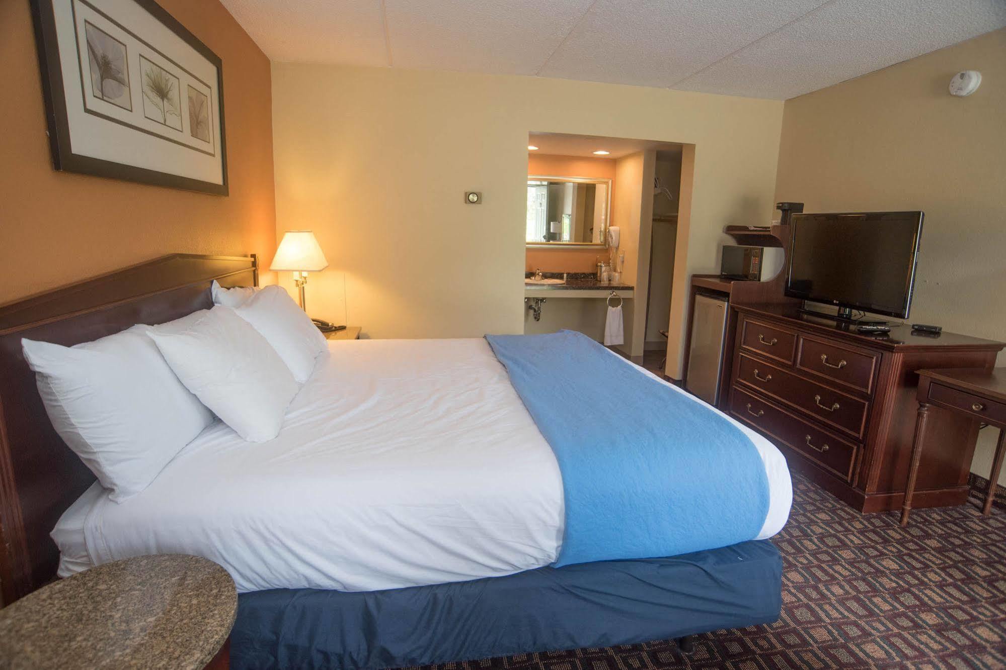 Colonnade Inn Lyndonville Eksteriør billede