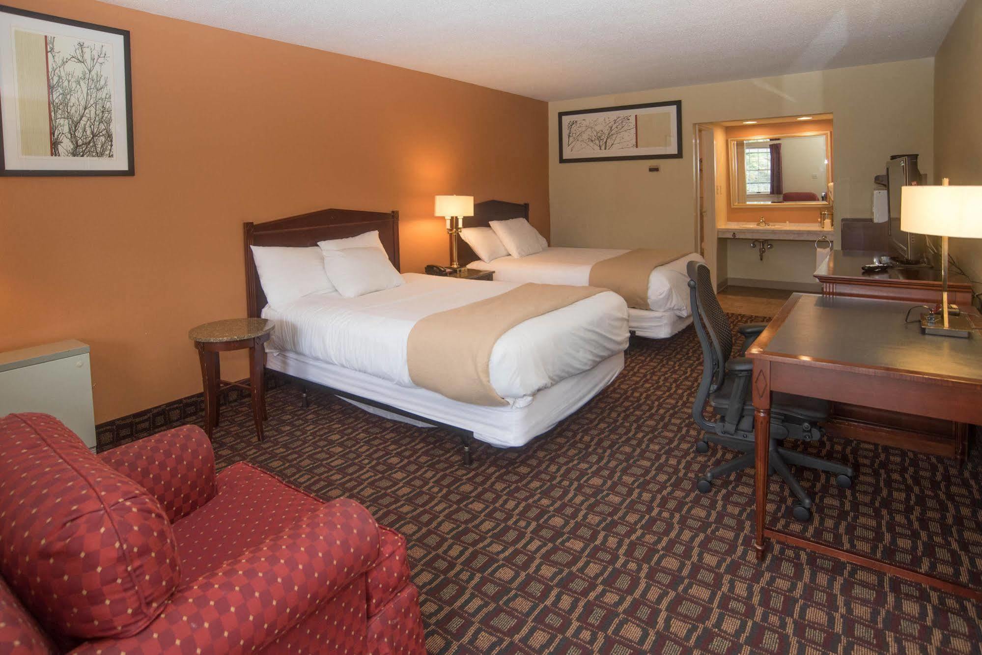 Colonnade Inn Lyndonville Eksteriør billede