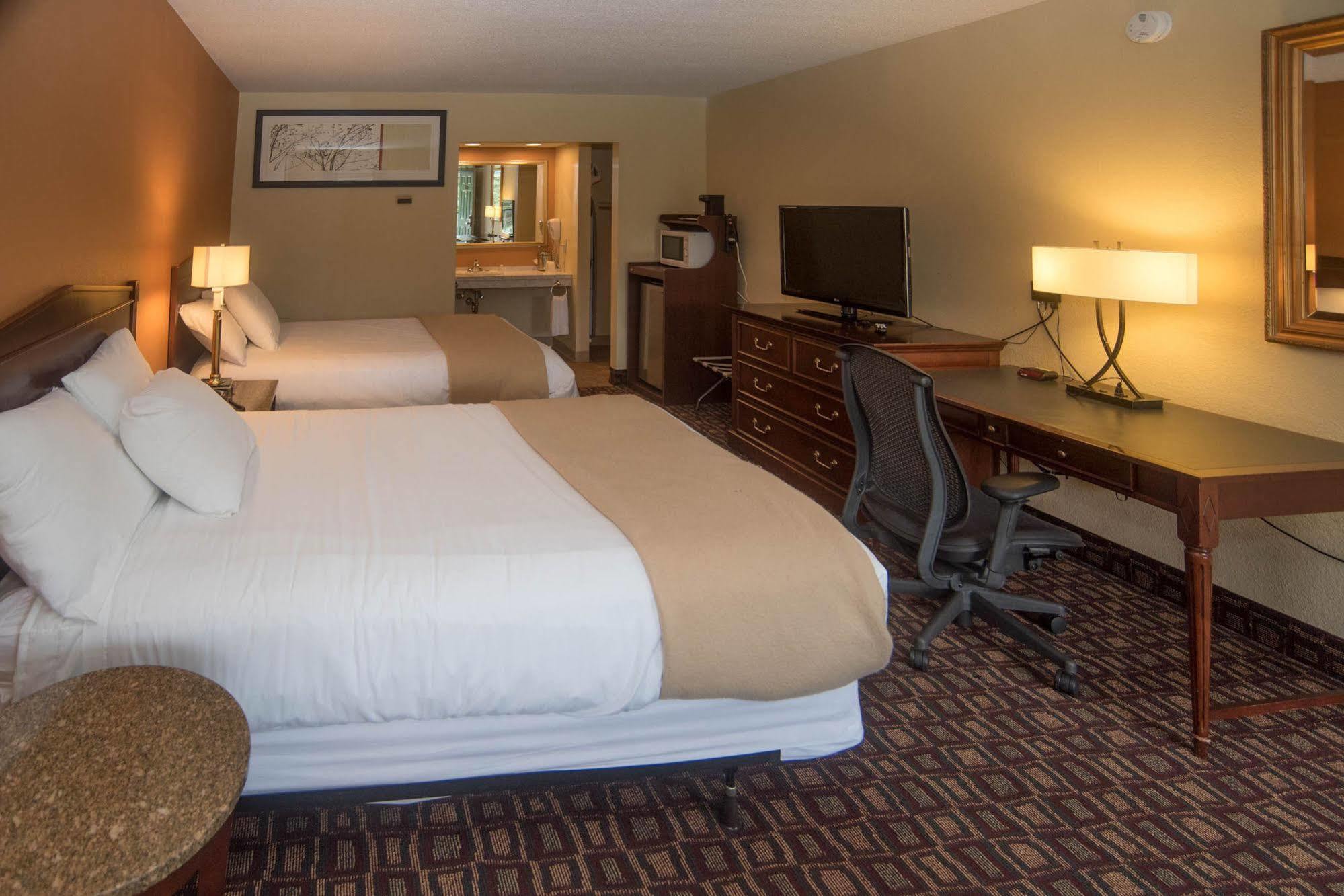 Colonnade Inn Lyndonville Eksteriør billede